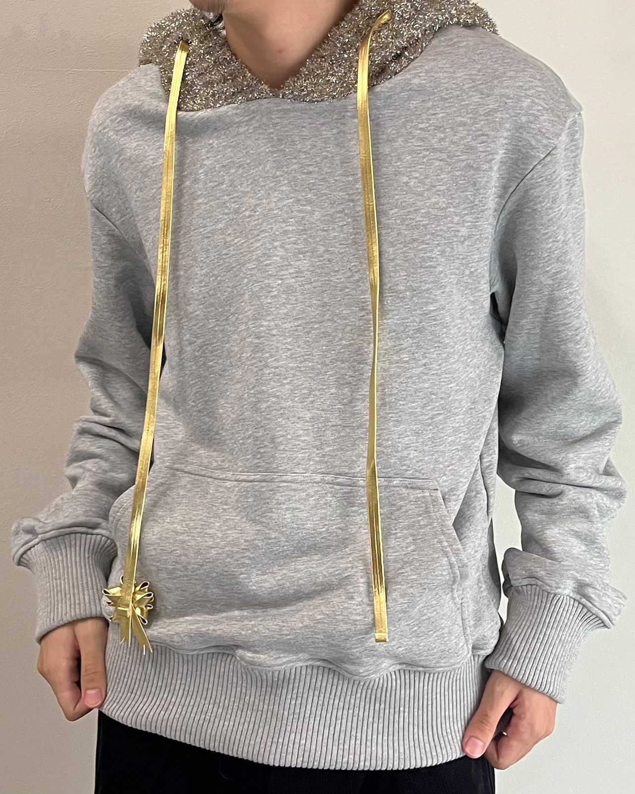 【26/AW Oscar Ouyang】Grey/Golden knit sparkly sleeping hat hoodie
