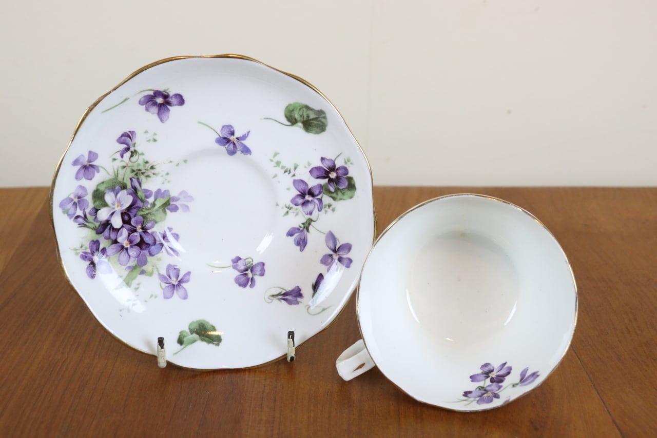 0215-333 【超希少】【美品】Hammersley ハマースレイ Victorian Violets ヴィクトリアンバイオレット シェルプレート ハマースレイ ヴィクトリアンバイオレット すみれ花柄 コーヒーカップ