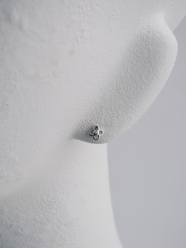 mini flower silver　※ピアスのみ