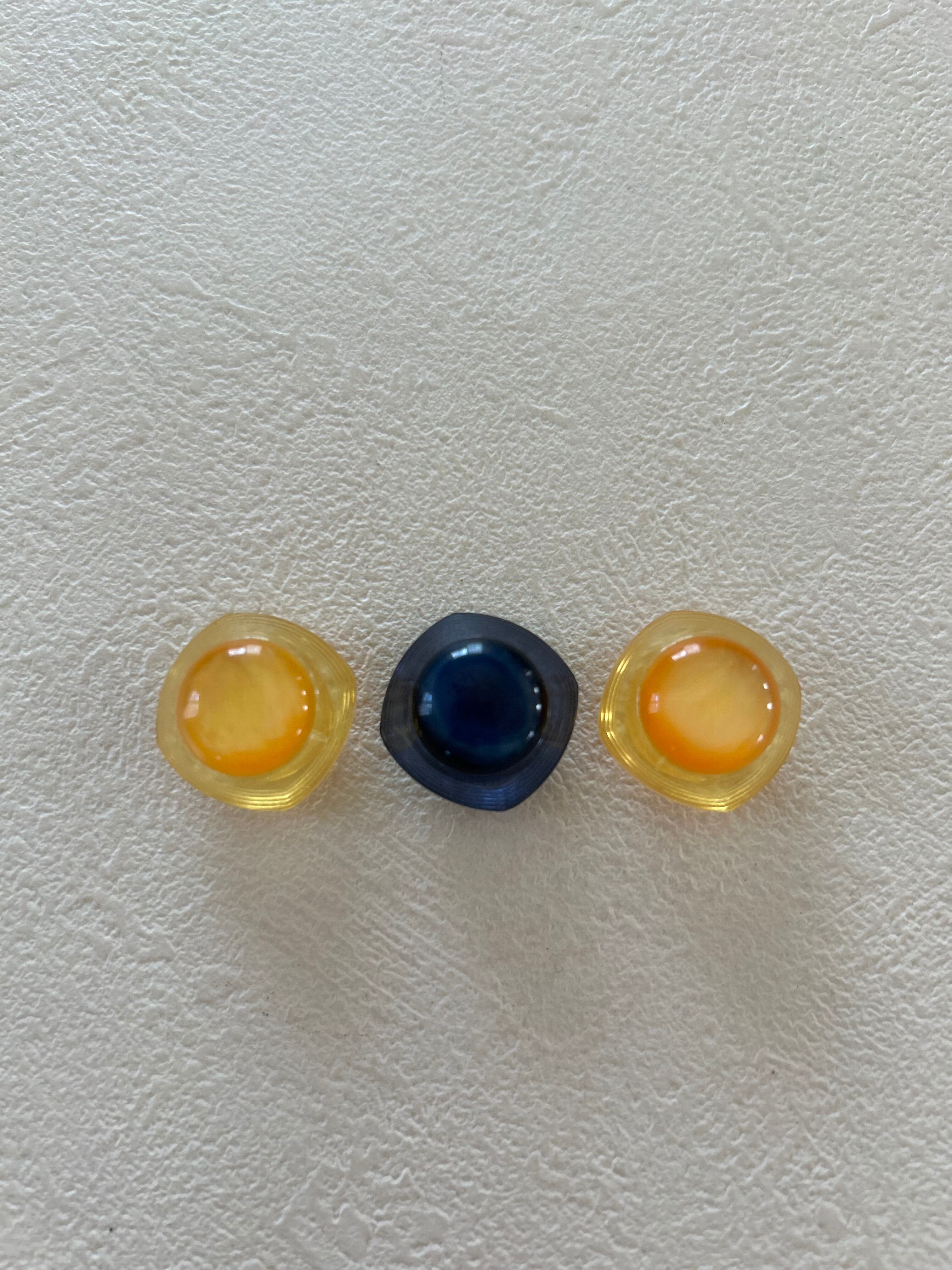 Japanese Vintage ボタン 18mm ドーム型 プラスチック クリア イエロー/ネイビー デッドストック アクセサリーパーツ 装飾材 カルトナージュ
