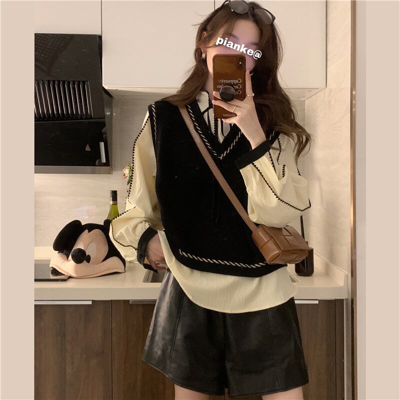 セーター ショートVネックルーズスタンダードニットジャケット オータムウィンター レトロ 秋物 冬物 ブラックストロベリース23124001646