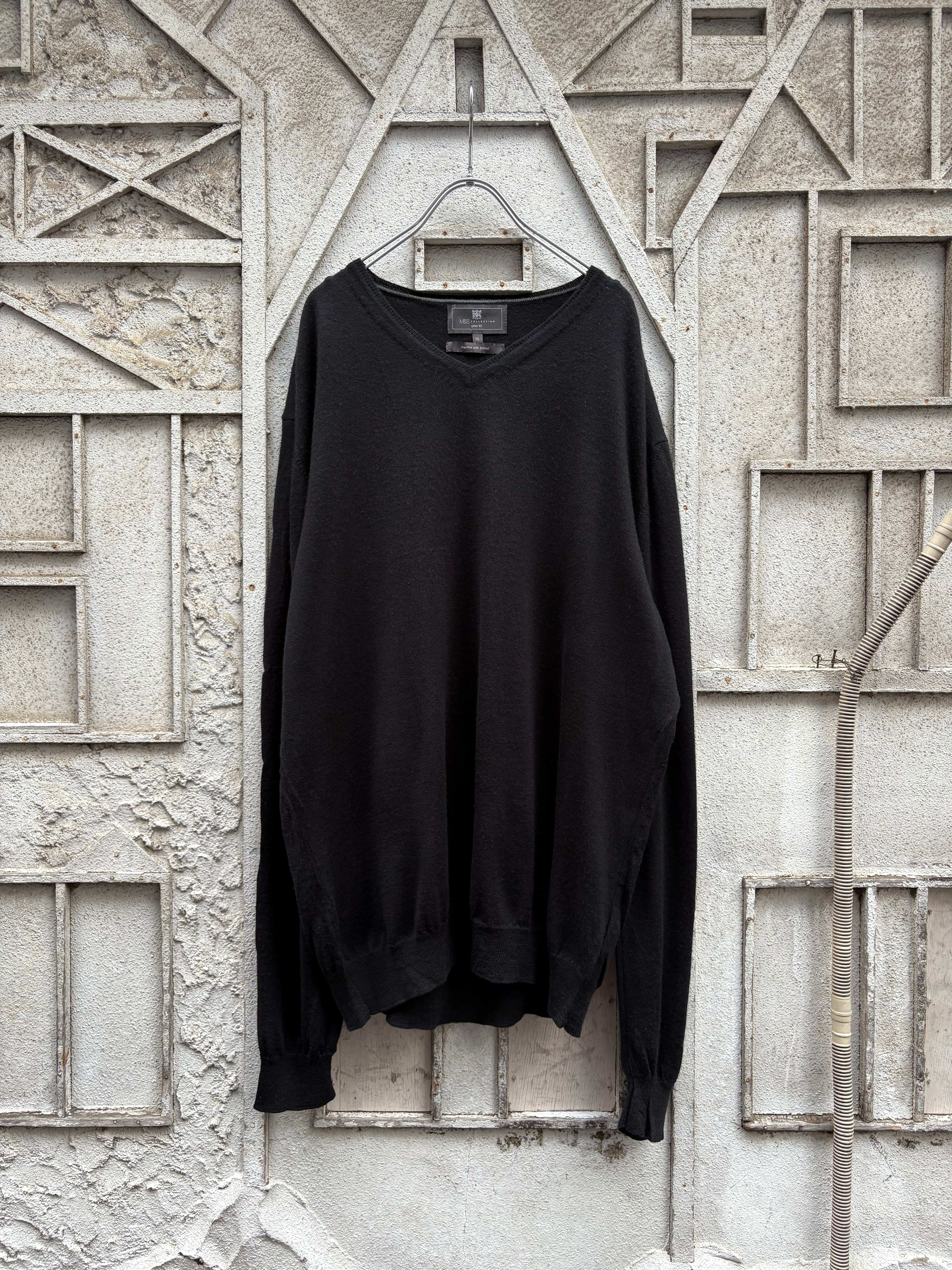 "M&S" merino wool knit made in ITALY silk10%