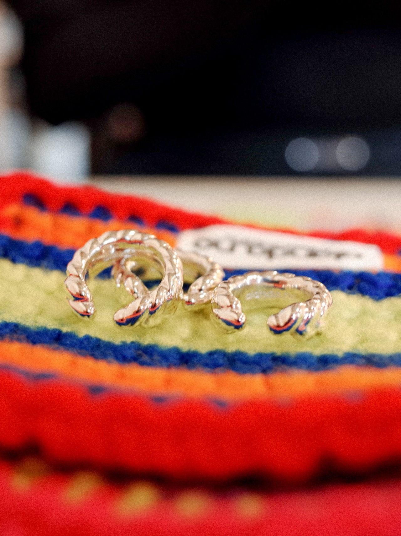 alanda_no: CH CUFF + JEWELRY MAT– Hand-knit - 3