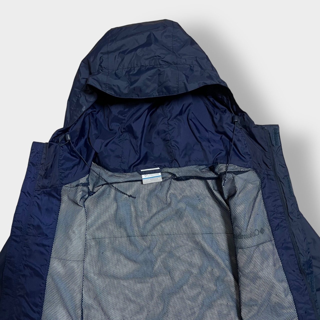 Columbia ナイロンジャケット ライトアウター ジップアップ フルジップ 刺繍 ワンポイントロゴ XL ビッグサイズ オムニテック 撥水 アウトドア コロンビア ネイビー us古着