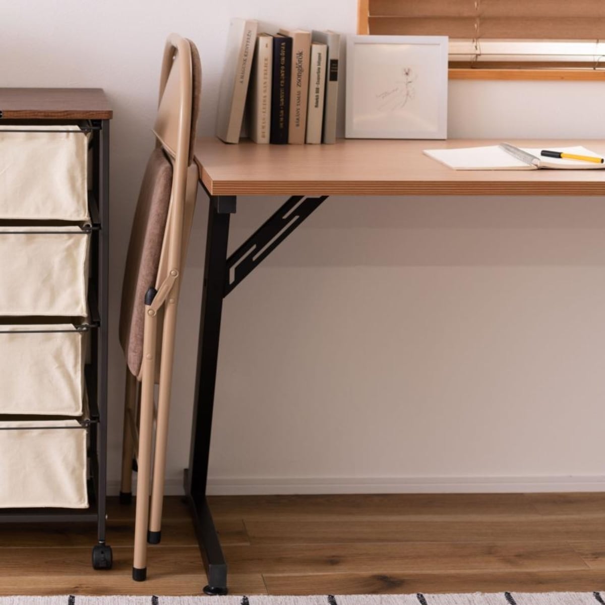 パイプ椅子 4脚セット 折りたたみ フォールディングチェア