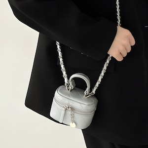 Silver mini shoulder bag【H00370】