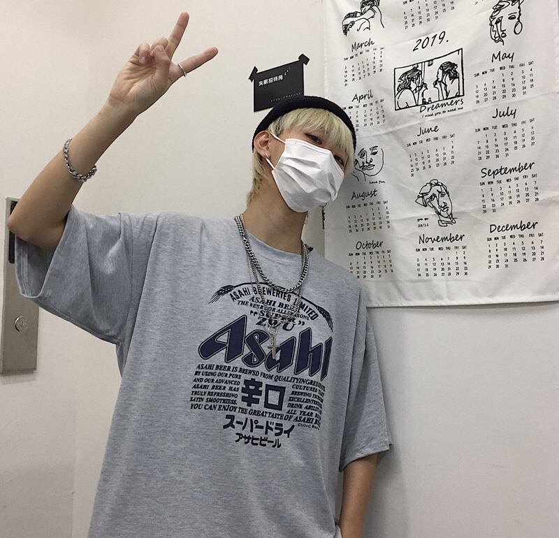 送料無料】KOREA カーキプリント柄パターンルーズTシャツ レディース