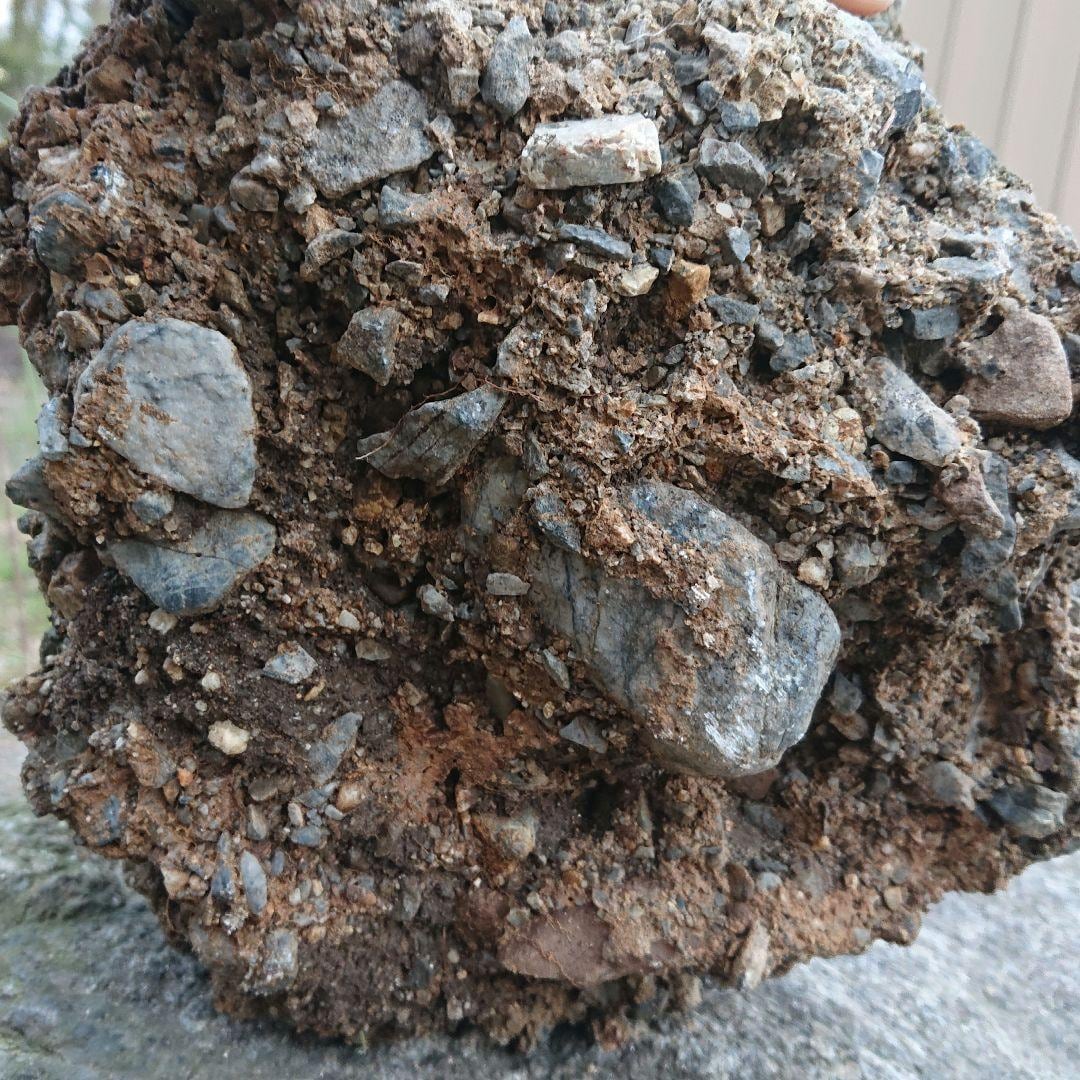 三重県産 さざれ石 6.3kg 鉱物標本 インテリア | Sasaki Stones