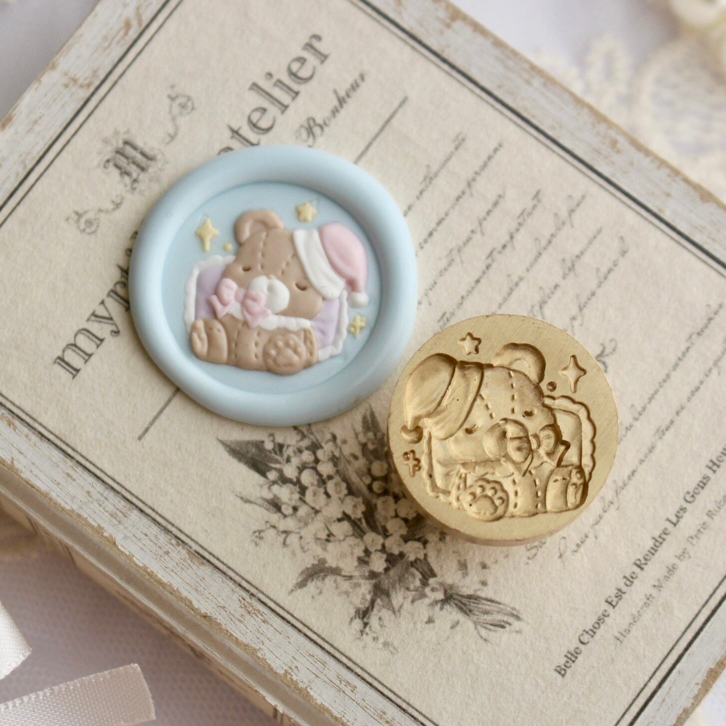 エンボス加工 : Embossing Stamp | シーリングスタンプ - Myrtilles