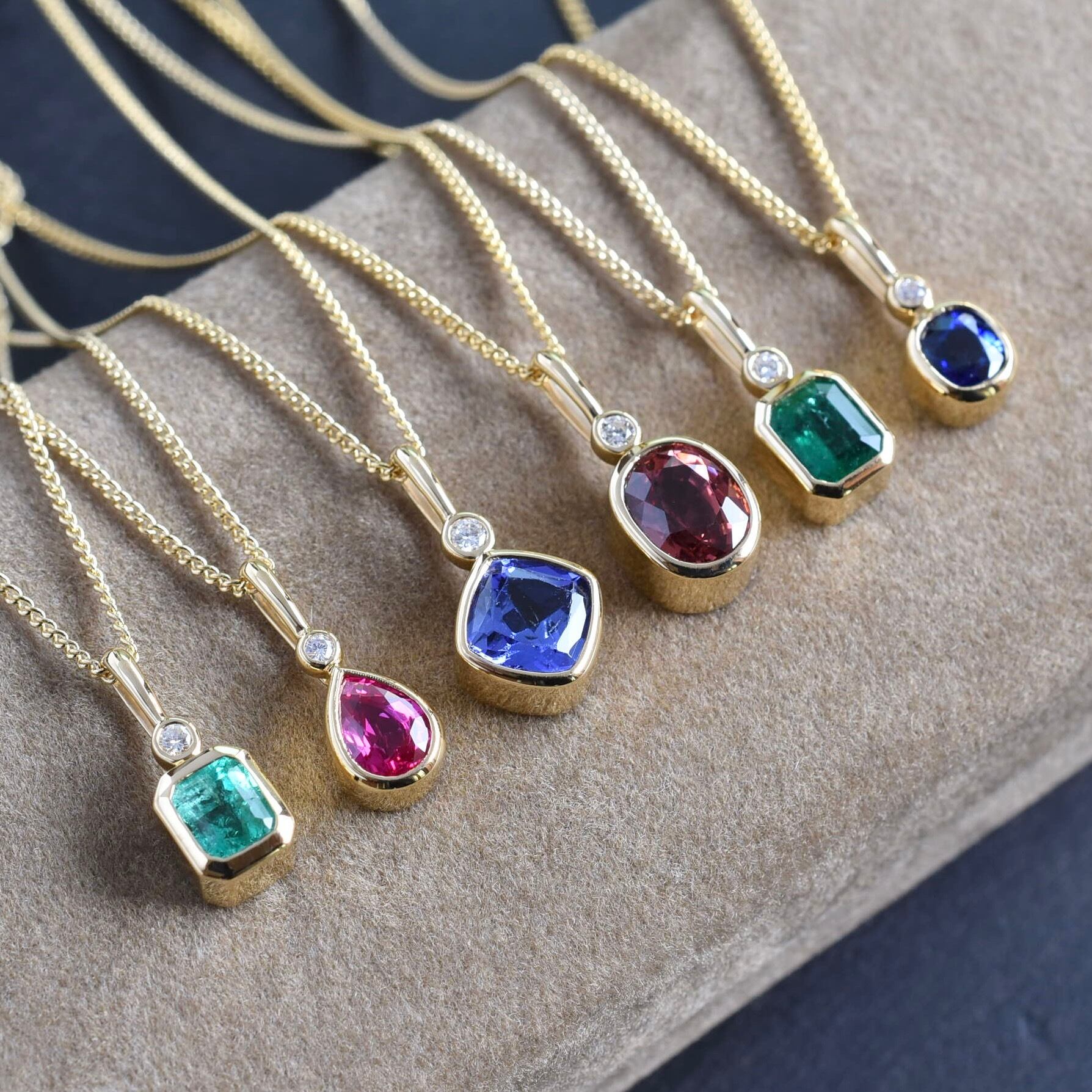 ◎当社オリジナル！天然タンザナイトネックレス K18YG T0.272ct-