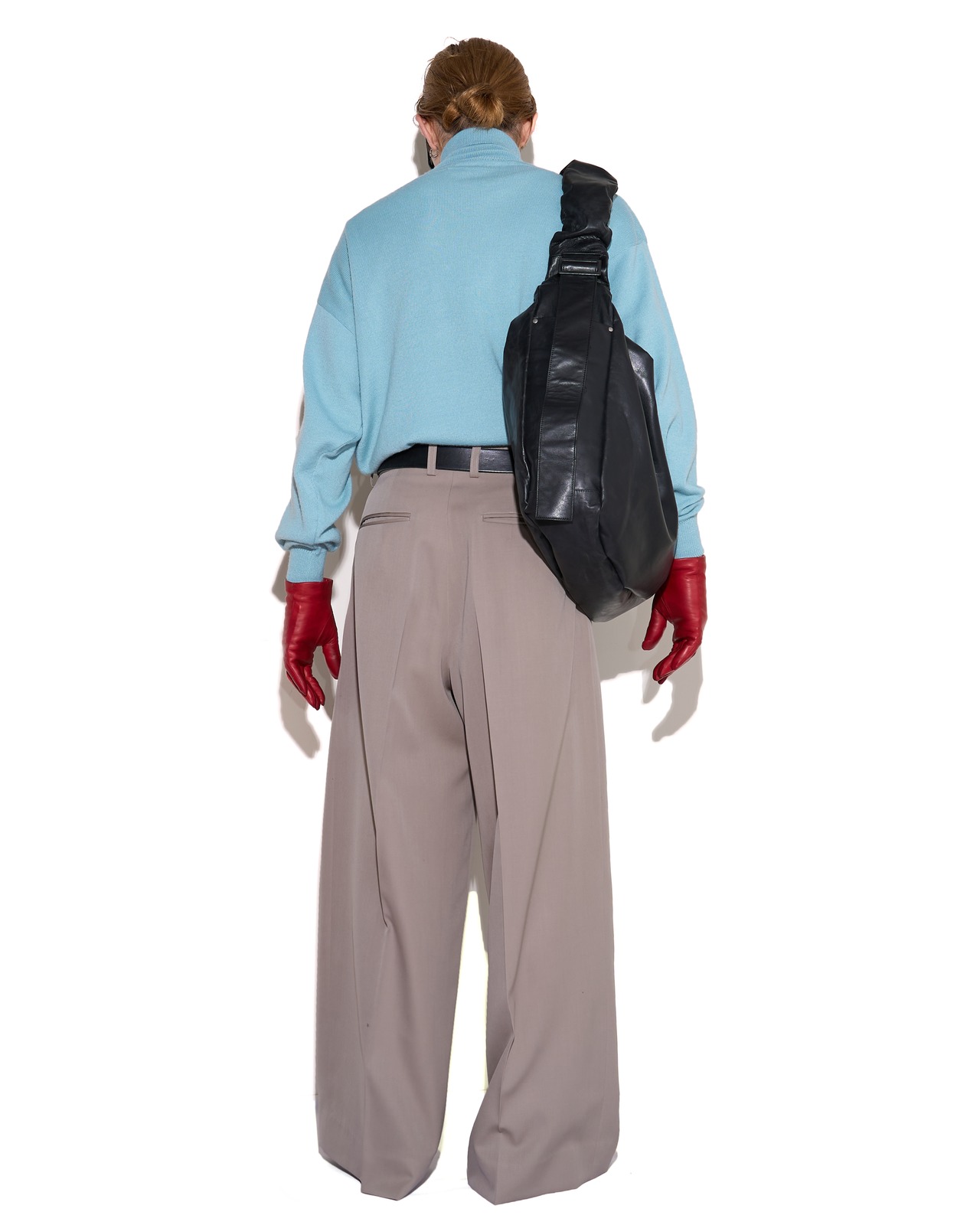 ssstein "SHIRRING HANDLE LEATHER SHOULDER BAG"