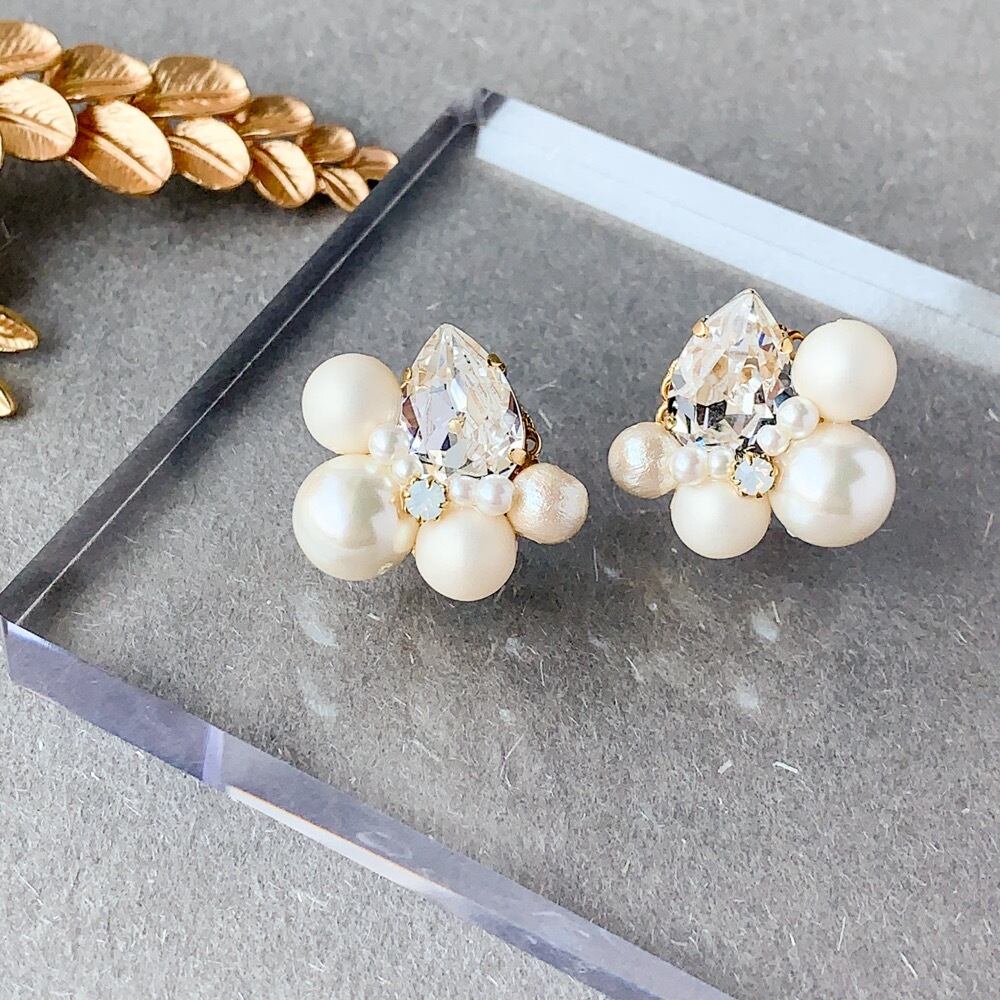 gold ✧ 光のクリスタルパールピアス/イヤリング＜結婚式 七五三 卒業