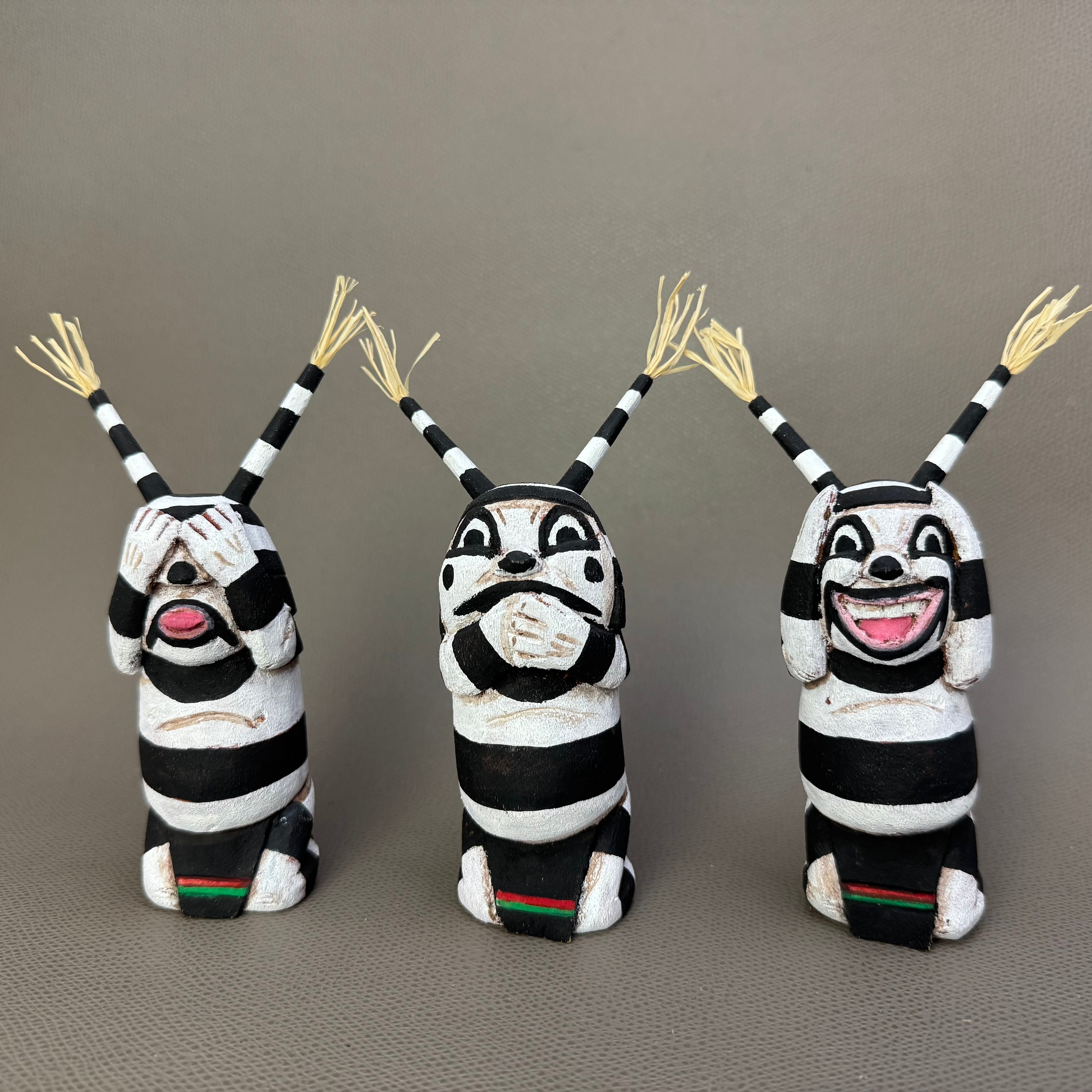 ZUNI(ズニ）族 アーティストBARBARA DEWA作 サンフェイスインレイ