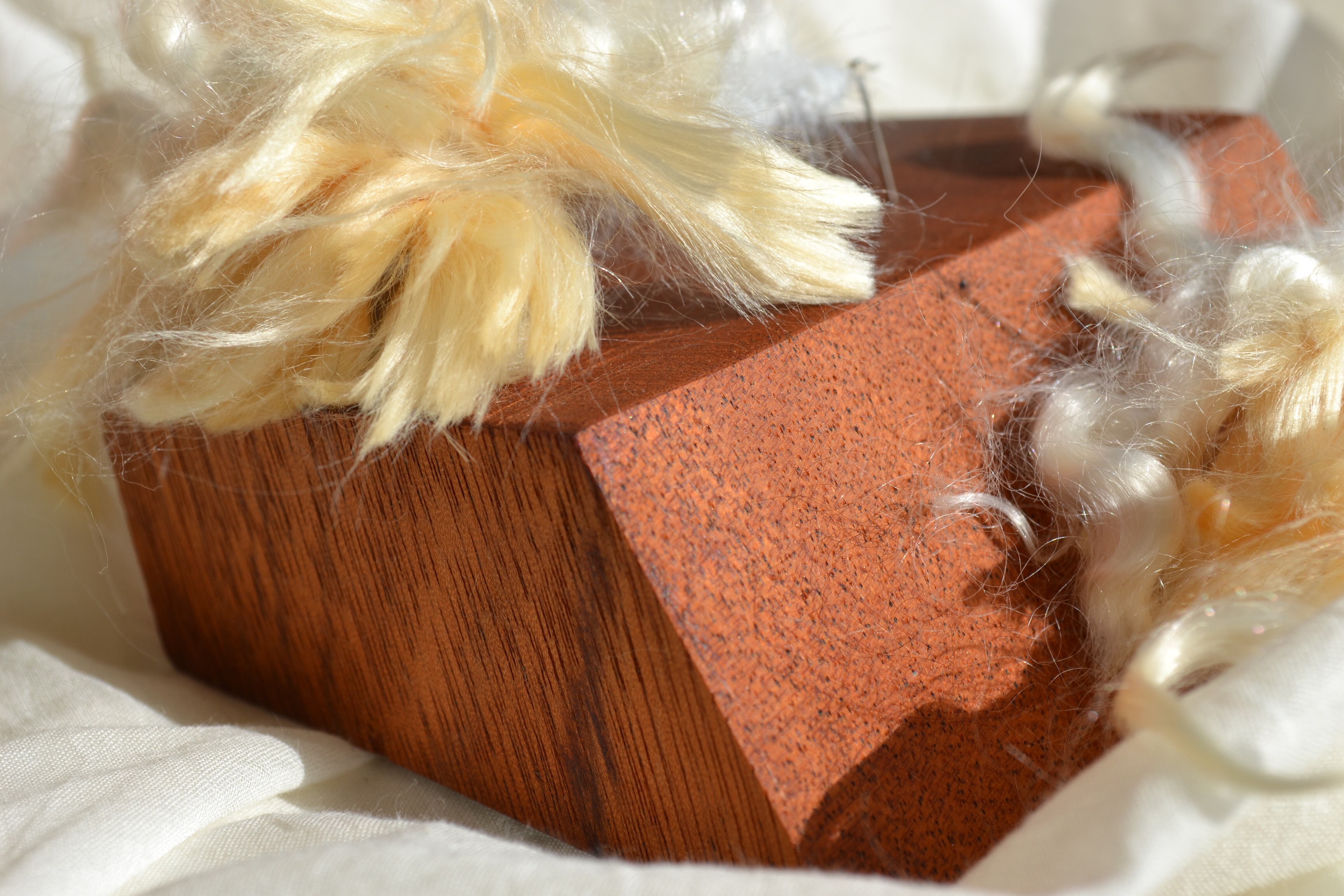 壁掛けのオブジェ o-0401