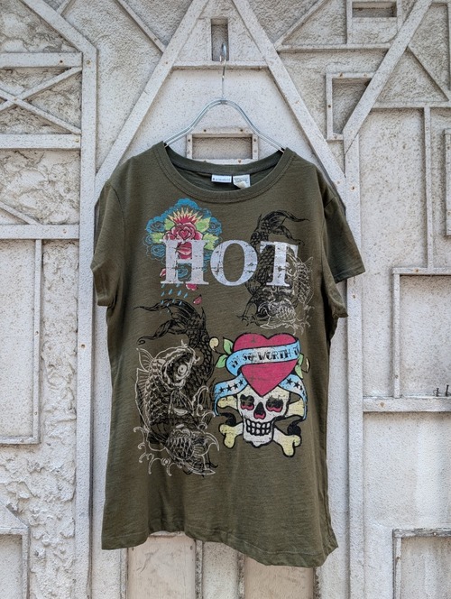 "NO BOUNDARISE" skull printed tee