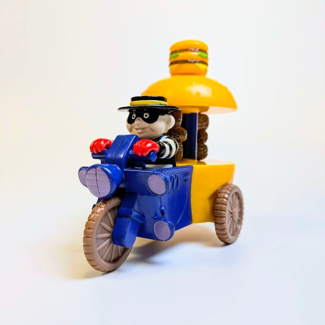 ☆ VINTAGE JUNK ☆【 McDonald / マクドナルド /McDonald Express /マクドナルドエクスプレス】ハッピーミールトイ / ハンバーグラー  / Hamburglar  2001年製〚アメリカン雑貨 アメトイ〛