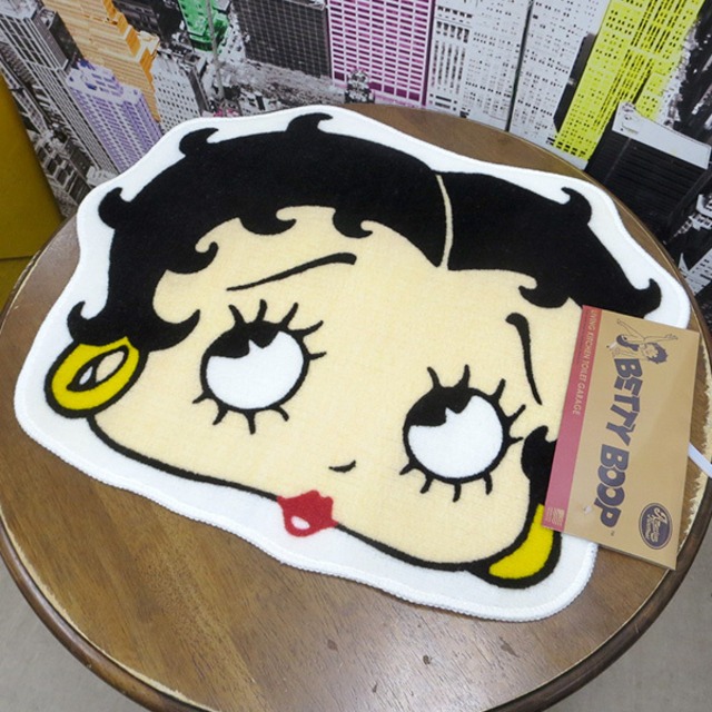 ベティブープ フロアマット Betty Boop フロアーマット キャラクター かわいい アメリカ雑貨 Freedom Square ベティブープ フロアマット Betty Boop フロアーマット キャラクター かわいい アメリカ雑貨 Freedom Square