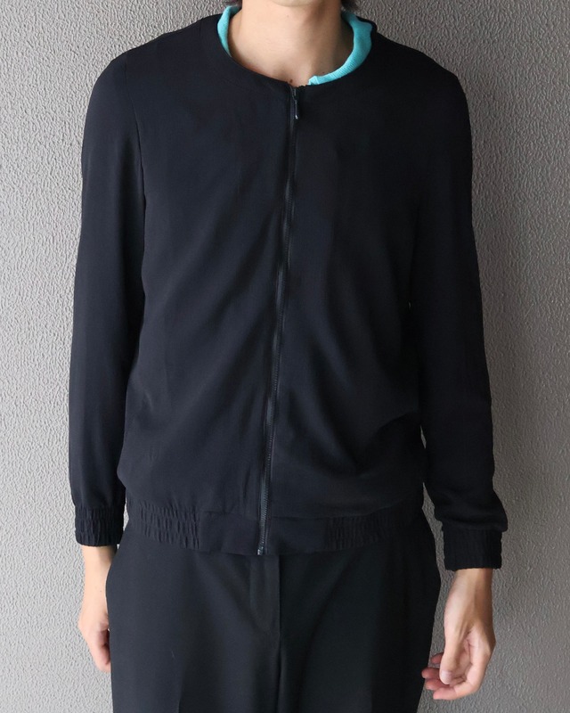 Crew neck zip-up blouson
