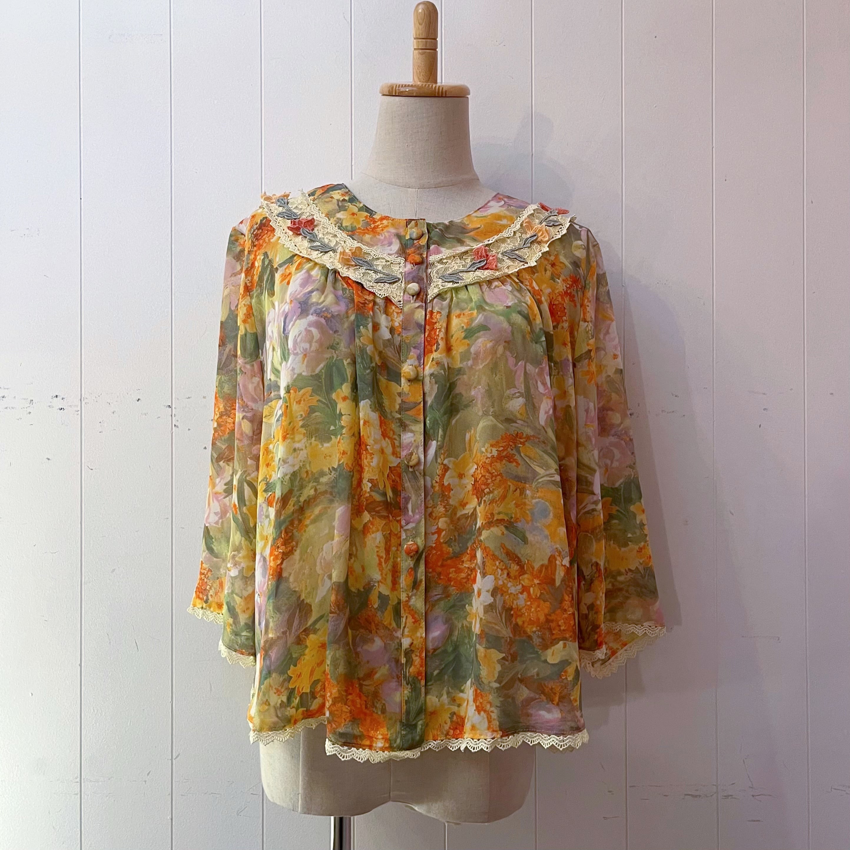 water flower lace blouse
