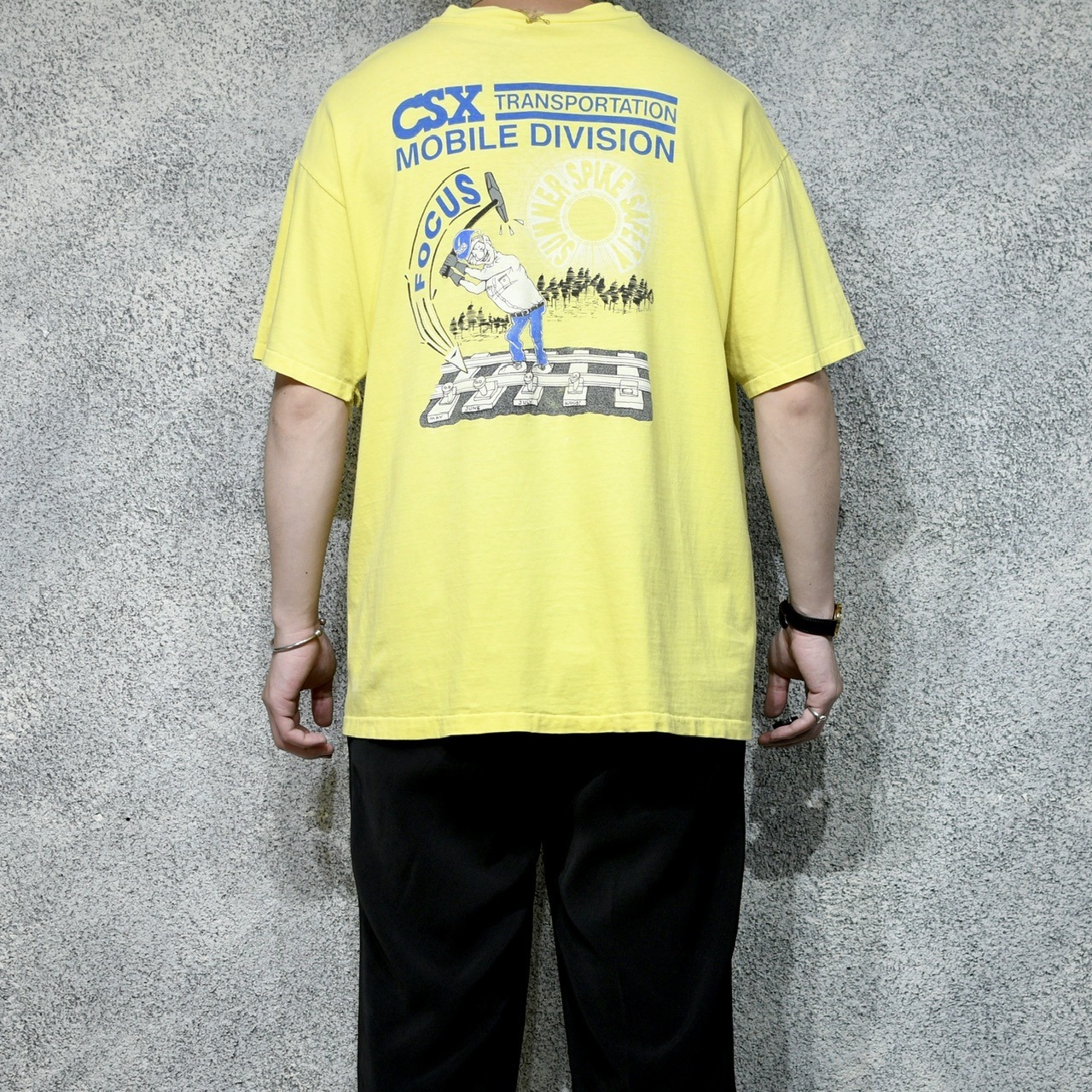 ~90's CSX transportation print tee