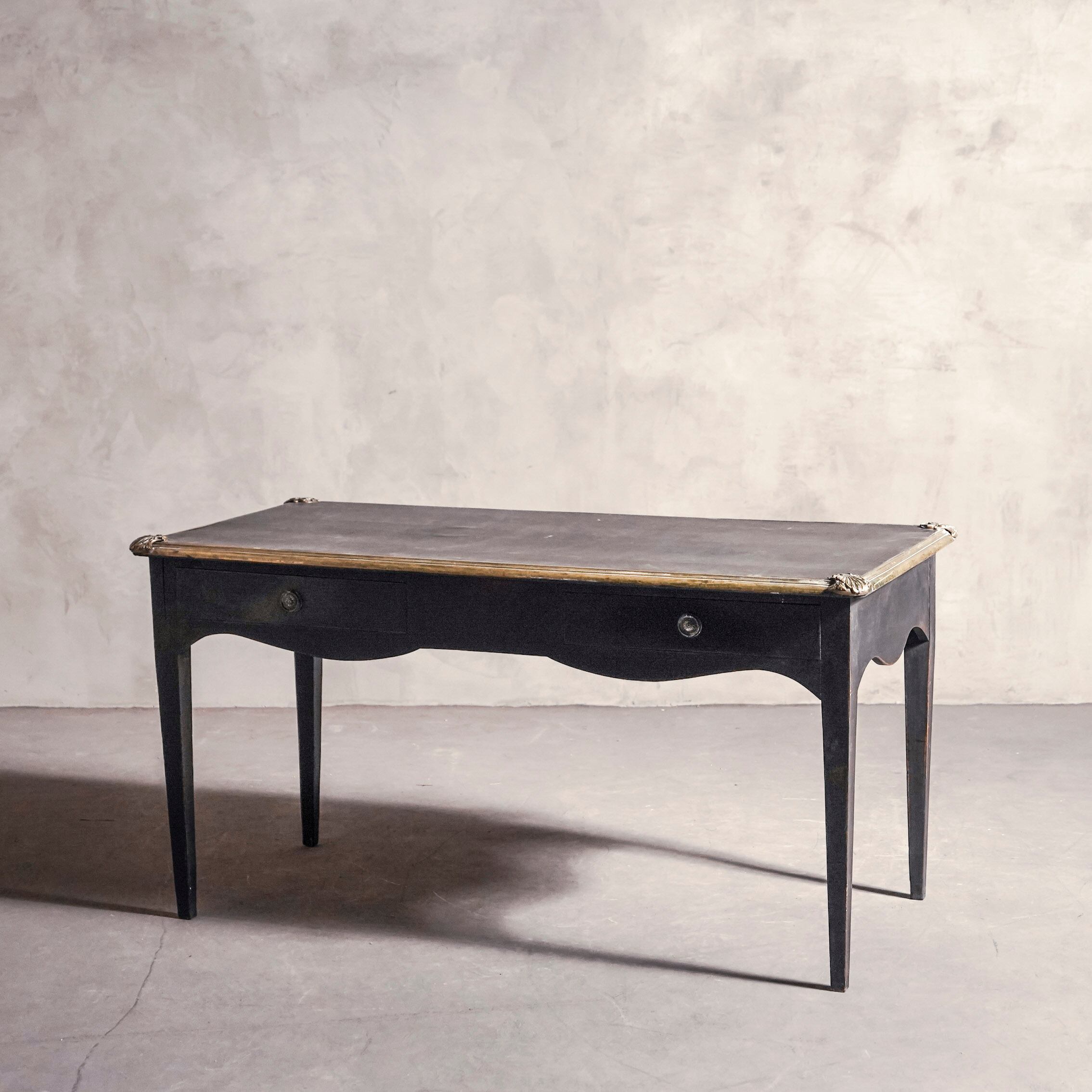 テーブル/アンティークテーブル/ナポレオン3世様式/レザー天板/フレンチアンティーク/ブラック/店舗什器