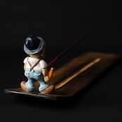 UNCLE PERV Incense stand /Bireleys