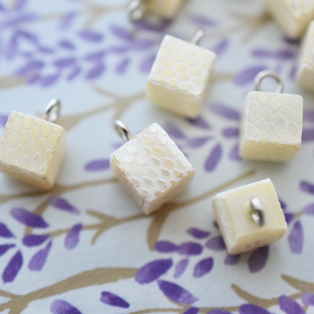 立体スクエア×パイソン柄(アイボリー)9㎜