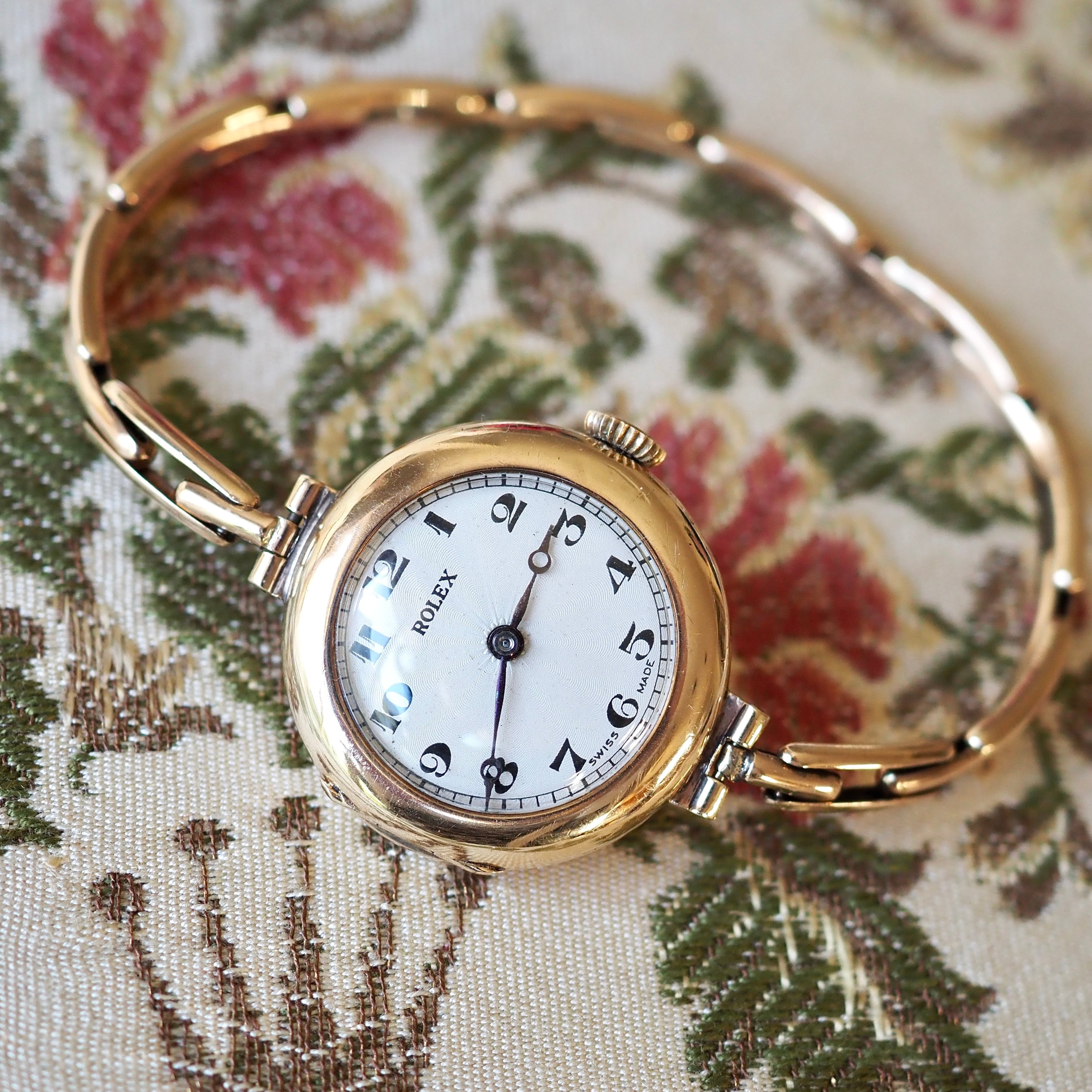 OH済 希少 ロレックス 英国製 金無垢 YG アンティークウォッチ OH済 ROLEX ロレックス 9金無垢 1930s ギョーシェ文字盤 アンティーク