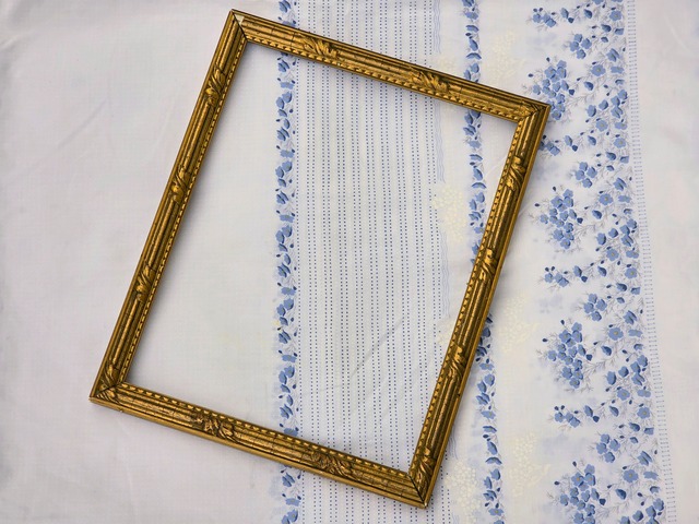 【Vintage】フランス ビンテージフレーム ゴールドカラー/D029A