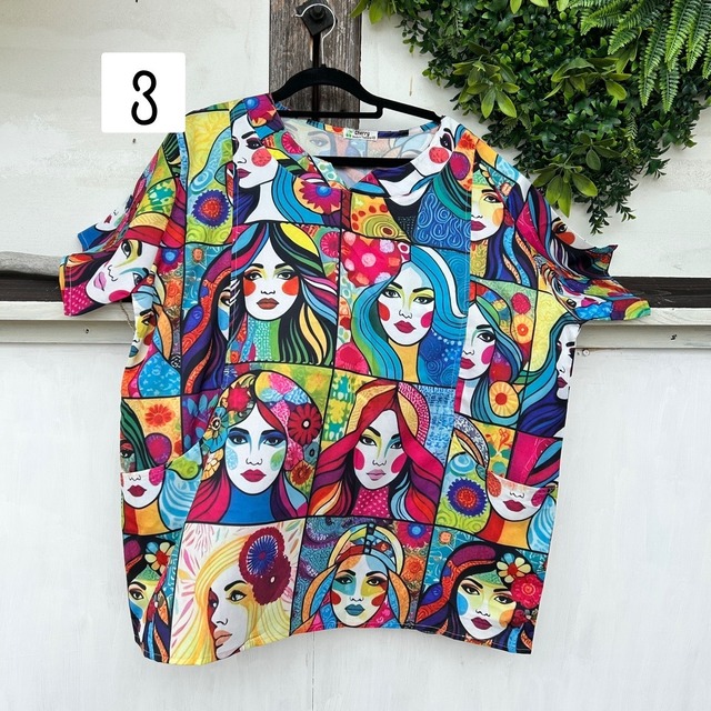 周年祭 フェイス柄ポケット付きトップ