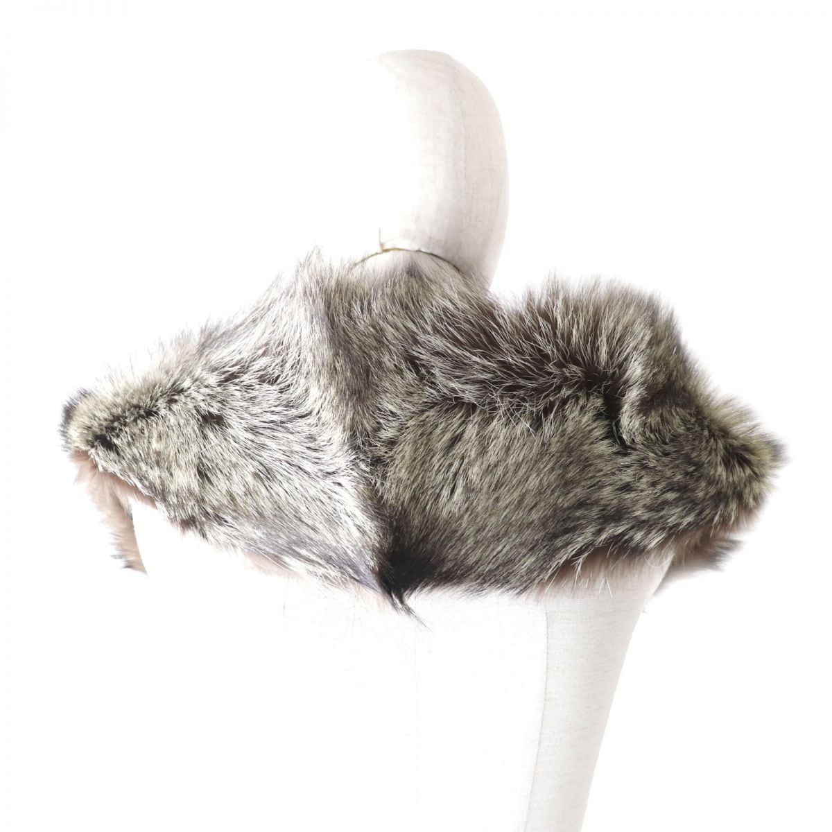 極美品☆SAGA FOX サガフォックス 本毛皮ショール/ストール/ティ 極美品☆SAGA FOX サガフォックス 本毛皮ショール/ストール/ティ