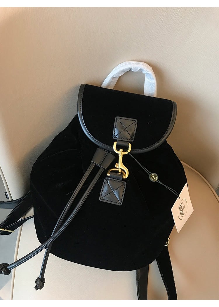The Barnnet Little Black Velvet Backpack | in the mist The Barnnet Little Black Velvet Backpack | in the mist