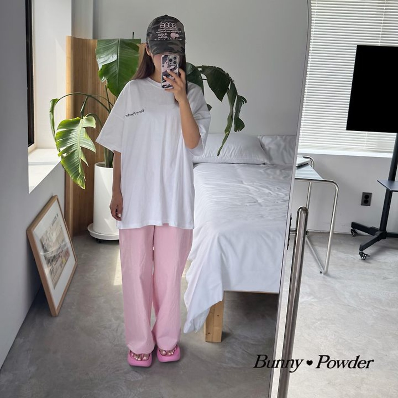 [Bunny Powder] (Planning) Bunny Short sleeve T-shirt / [버니파우더] 기획)버니반팔티