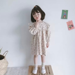 2色 子供服 80〜140 長袖 パフスリーブ 花柄 フレアワンピース ミディ丈 送料無料 ワンピース ドレス 丸襟 フリル 小花 クルーネック 子供 キッズコーデ キッズファッション キッズドレス キッズ 可愛い きれいめ エレガント 春 夏 秋 ガーリー お出かけ 外出 きれいめカジュアル 着回し ファッション デート コーディネート 重ね着 休日 特別な日 お祝い 記念日 カジュアル 普段着 春コーデ 夏コーデ 秋コーデ おしゃれ シンプル ゆったり コーデ パーティー パーティドレス 誕生日