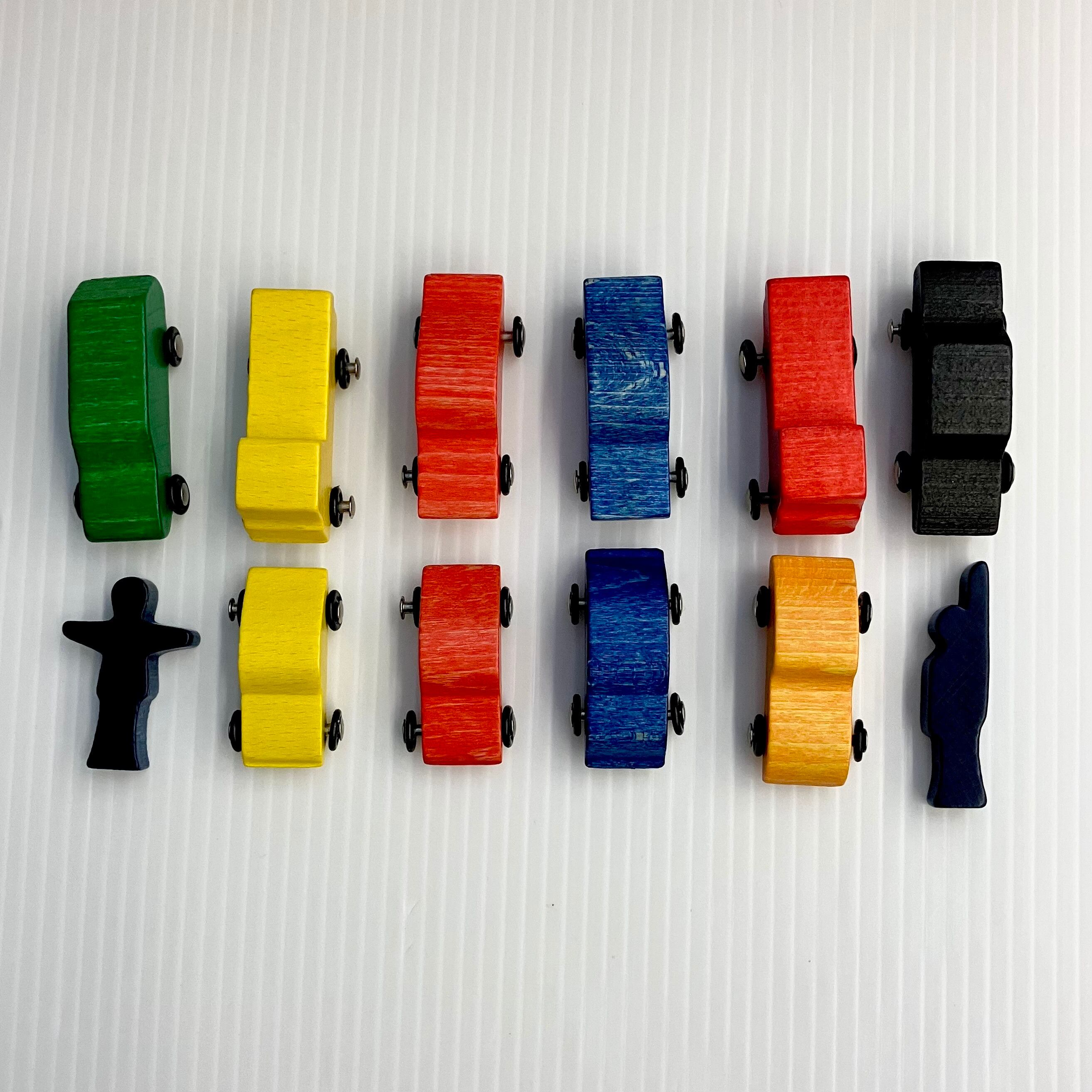 デュシマ社 木製 赤いカー 白木 デュシマ鉄橋 知育玩具 Dusymaデュシマ社 / 10台のカー | wg-anne