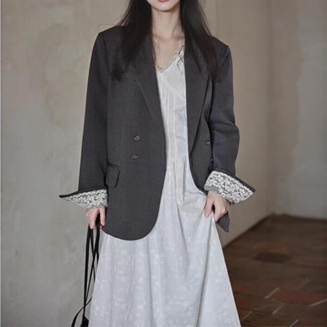 ダブルボタン裾レースジャケット　3257