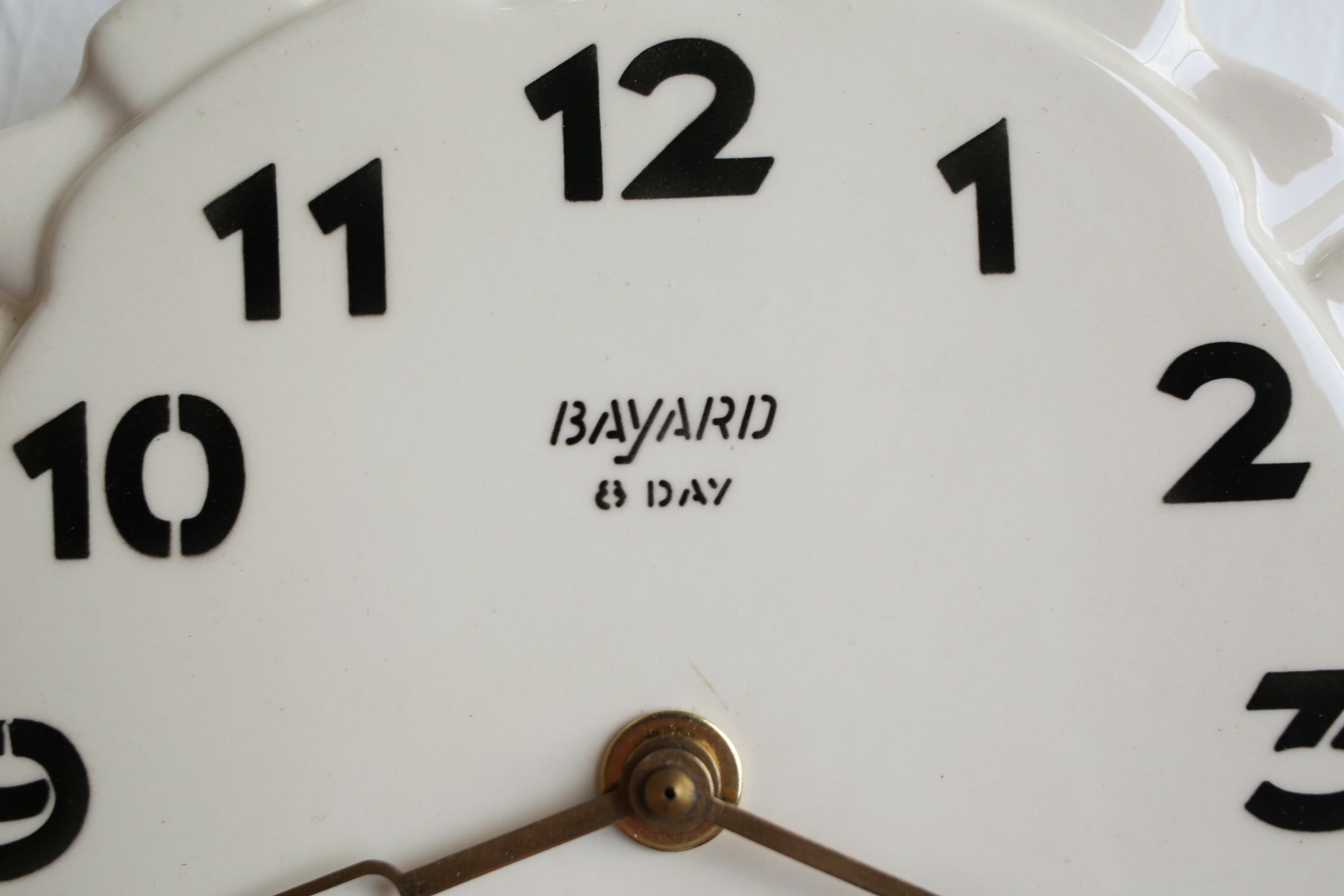 フランス アンティーク ヴィンテージ BAYARD 陶器製 壁掛け時計 (電池