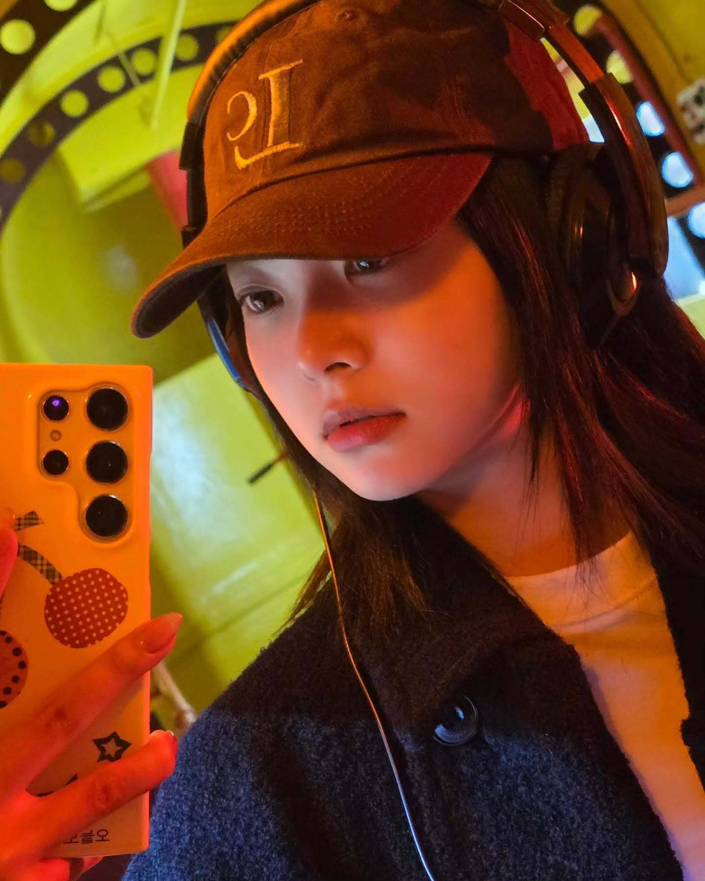 きゅうちゃん様【Used】LE PHIL ヴィスポンチトップス ブラウン ナイロンストレッチブラウス | LE PHIL（ル フィル） ｜【公式】通販