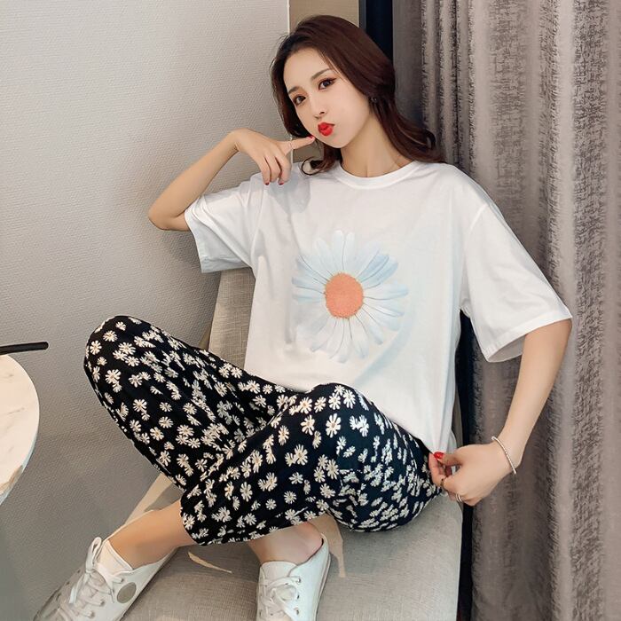 【新作】【送料無料】 マタニティウェア2020夏の新しいニットの小さなデイジールーズTシャツ+ベリーリフトと足首までの長さのパンツマタニティスーツ-アリババ サマー 夏物 expec227818485348