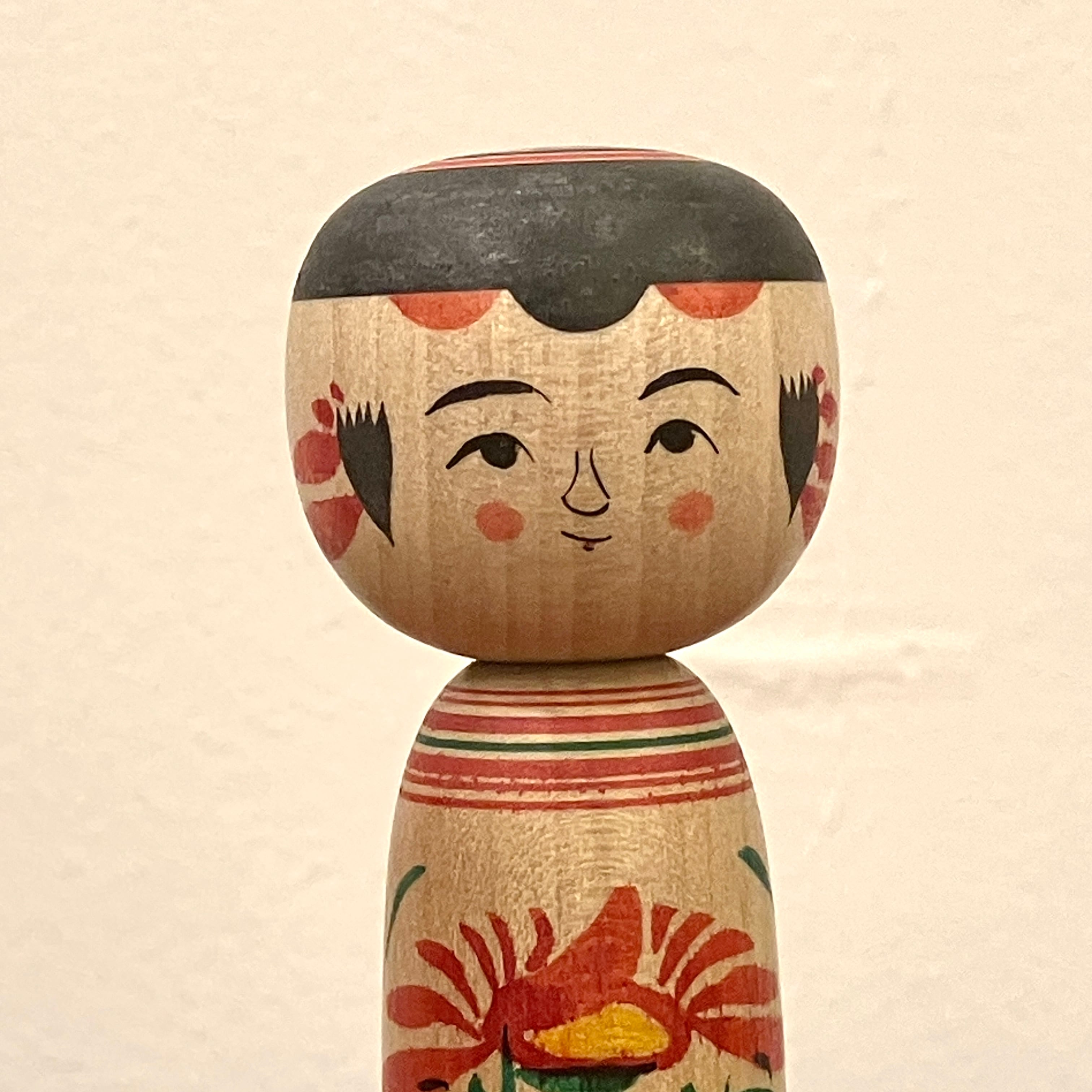 佐藤英之工人：弥治郎系】：こけし ろくろ 赤黄： 9cm N10HyS-43