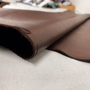 牛革　こげちゃいろ 【約75ds / 約1.5mm厚】L2G-008