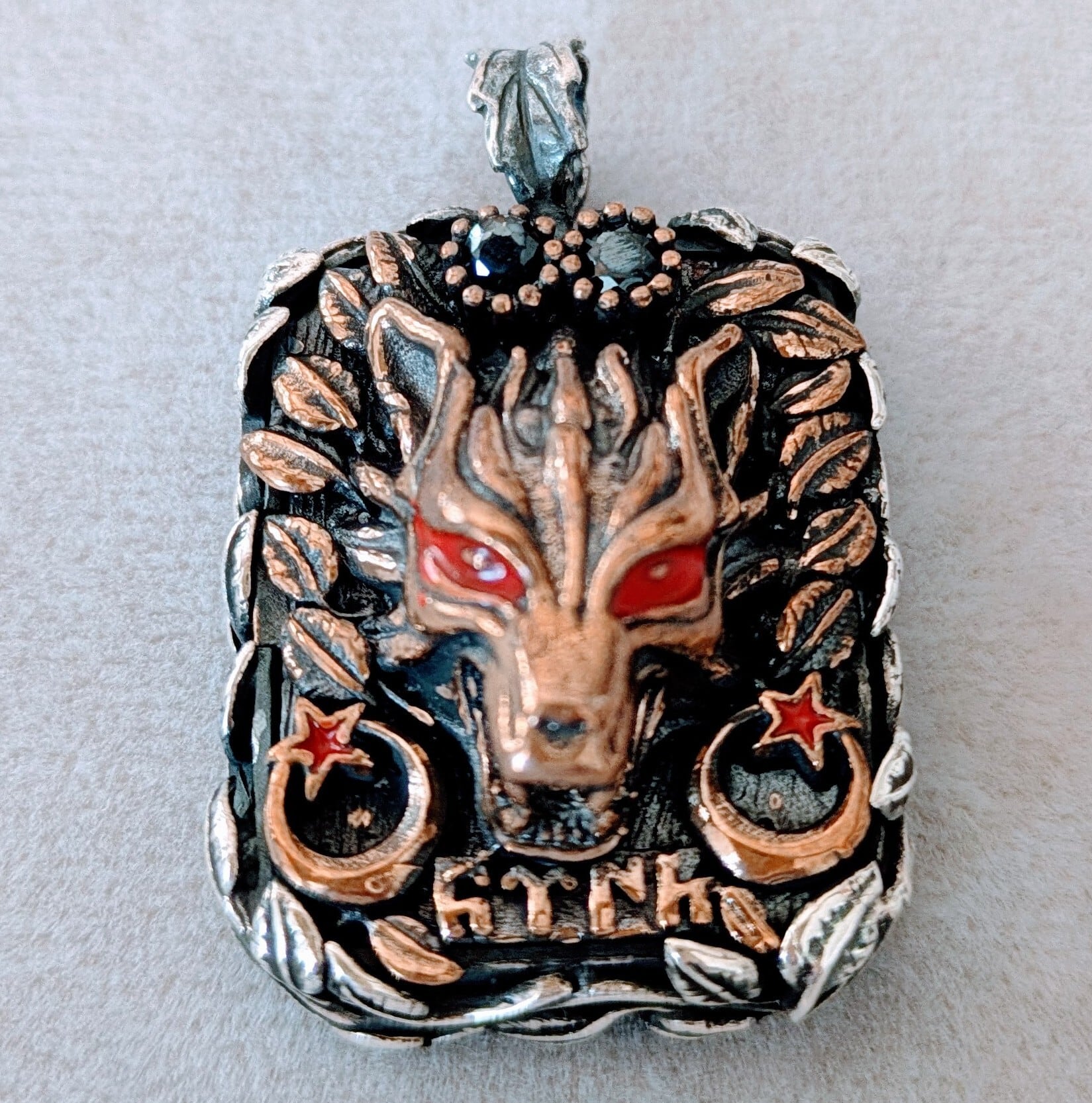 NEW＊トルコ製 ハンドメイド ペンダントトップシルバー925（オオカミ