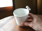 小鳥のとまった白磁のカップ【訳あり】