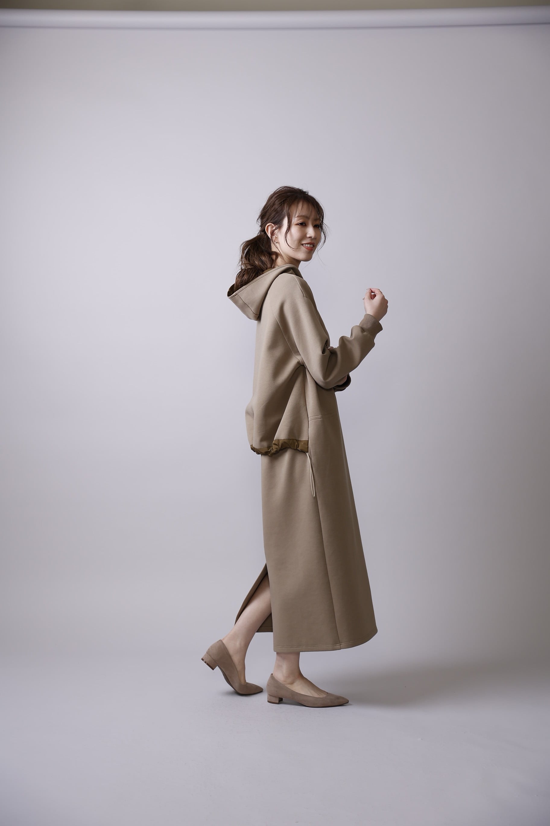 P256-27000 フードワンピース