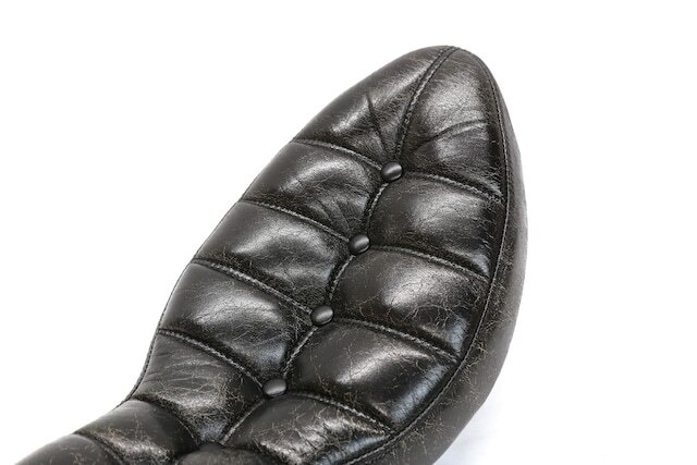 クラックレザー : ４速フレーム専用スタンダード・コブラシート［ボックス&ボタン］Leahter/本革　(C4sSC04)