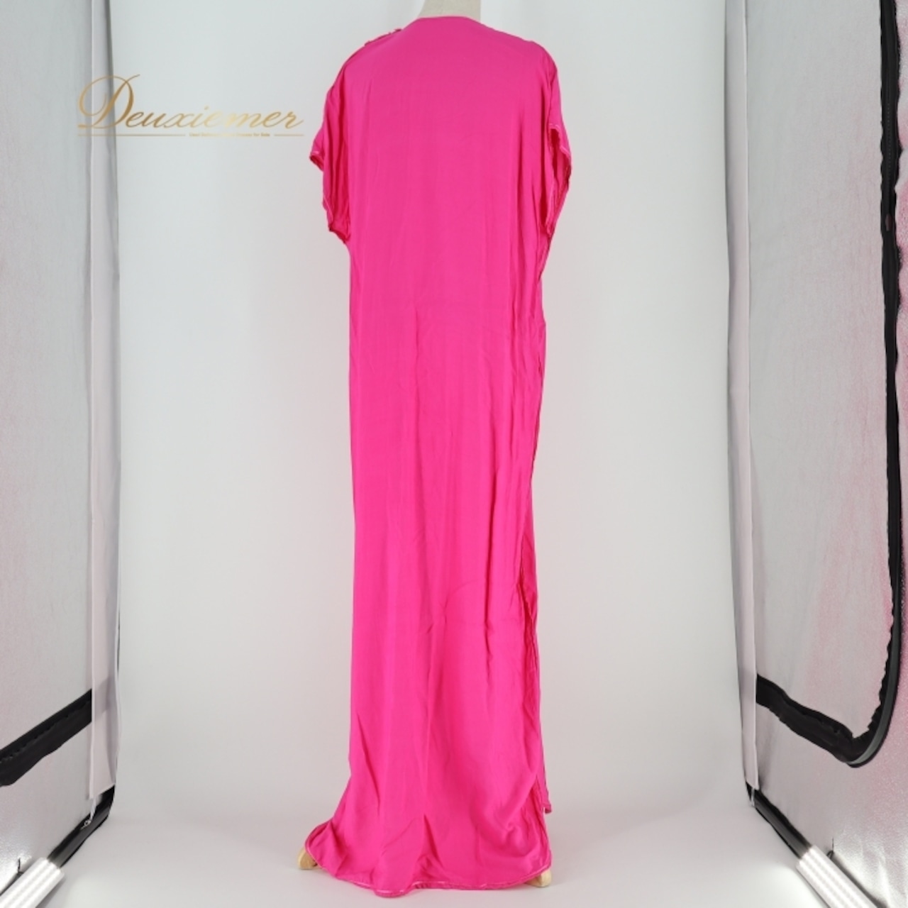 ベリーダンス 衣装 ガラベーヤ ピンク系 羽織り ワンピース ドレス スパンコール 刺繍 鮮やか キラキラ 華やか イベント ステージ 華やか 練習 レッスン かわいい 柔らかい生地