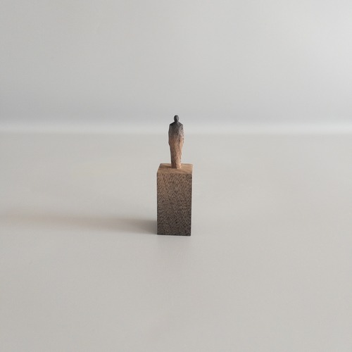 （w42）wood figure 台付