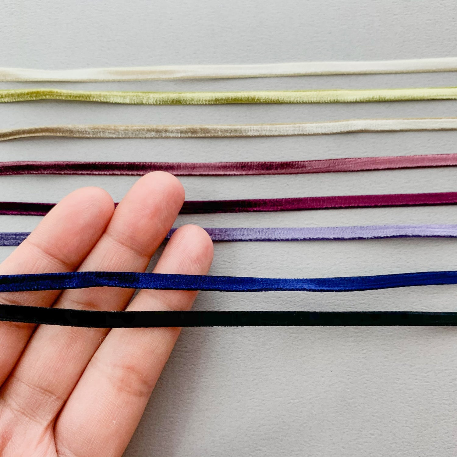 再入荷〉MOKUBA ツヤベルベットリボン（4mm/1m〜） | Dua-アクセサリー