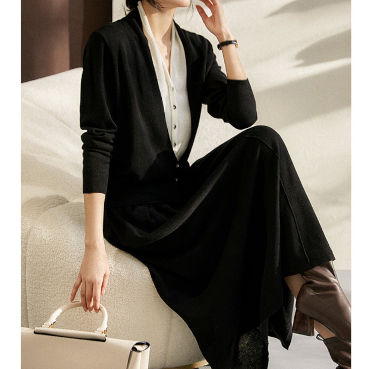 レイヤード風カーディガン＆ロングニットスカート A00591