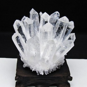 水晶 クラスター 水晶 原石 台座付属 一点物 182-8607